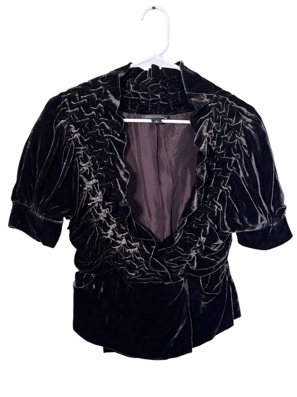 Vintage Kenneth Cole Women’s Size 0 Velvet Top Black Textured Wrap Snap Closure